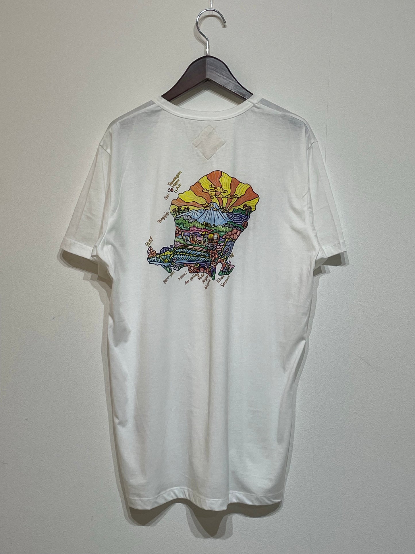 RIZD-LONBOK T-SHIRT