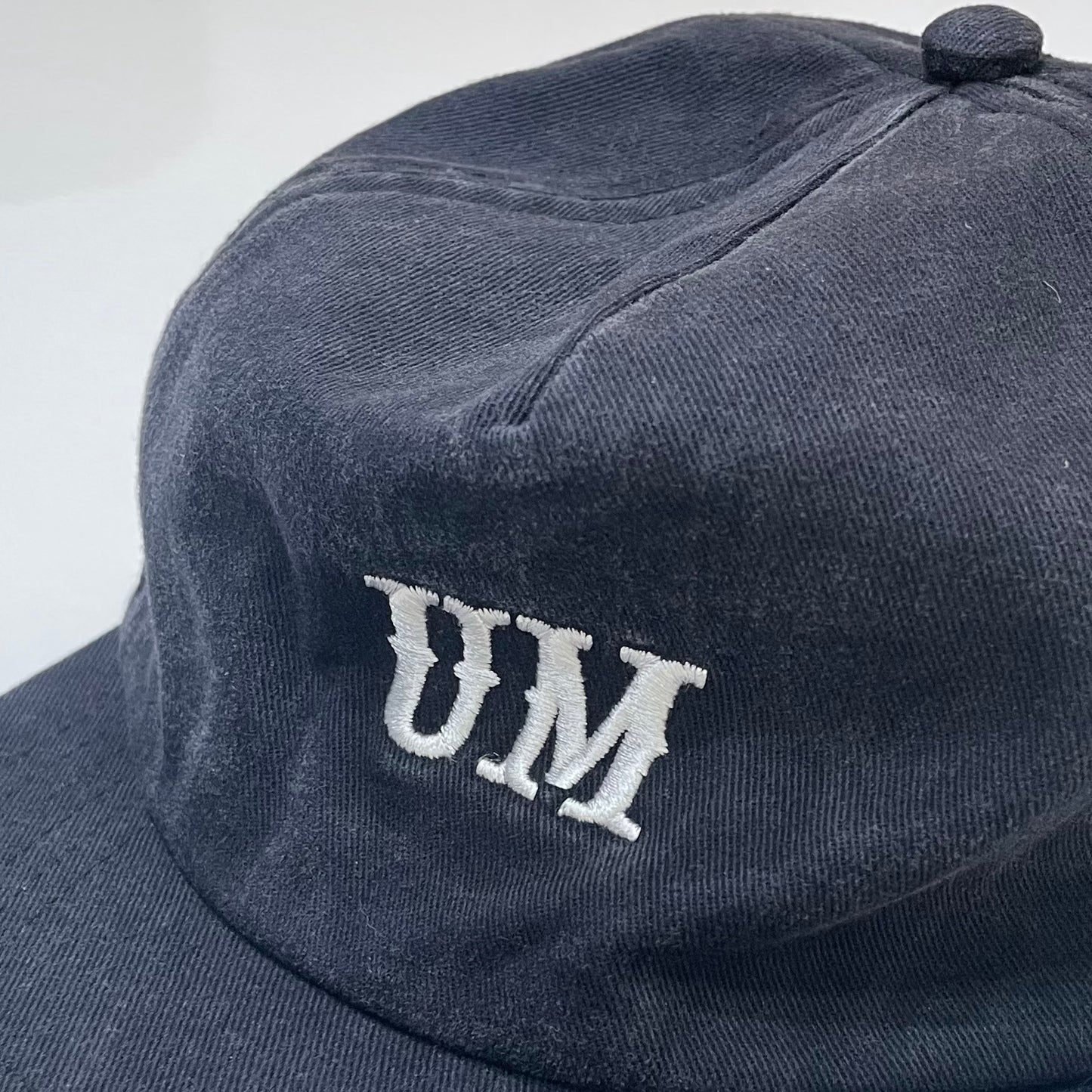 UM EMBROIDERY CAP