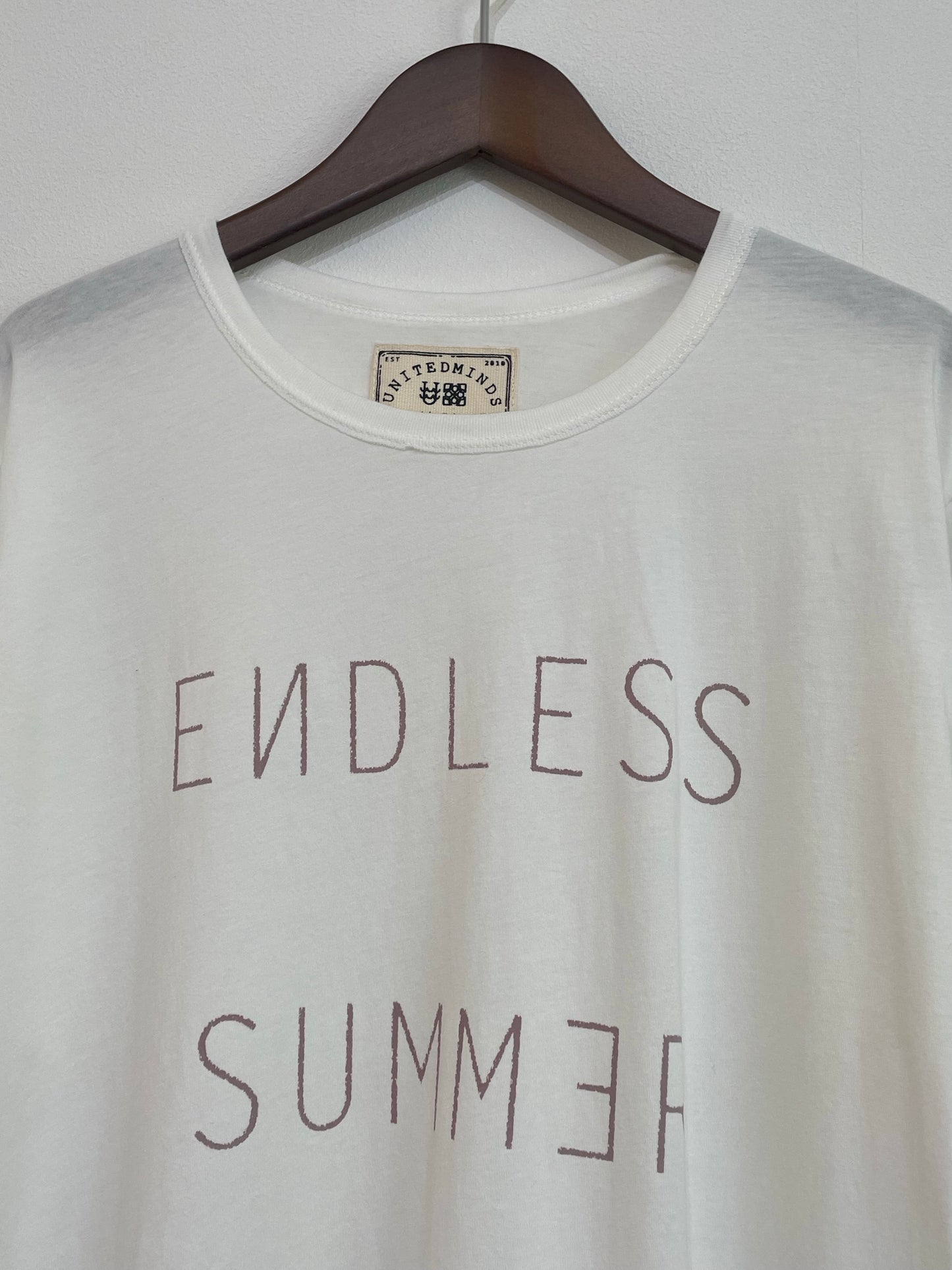 ENDLESS SUMMER VACATION T-SHIRT